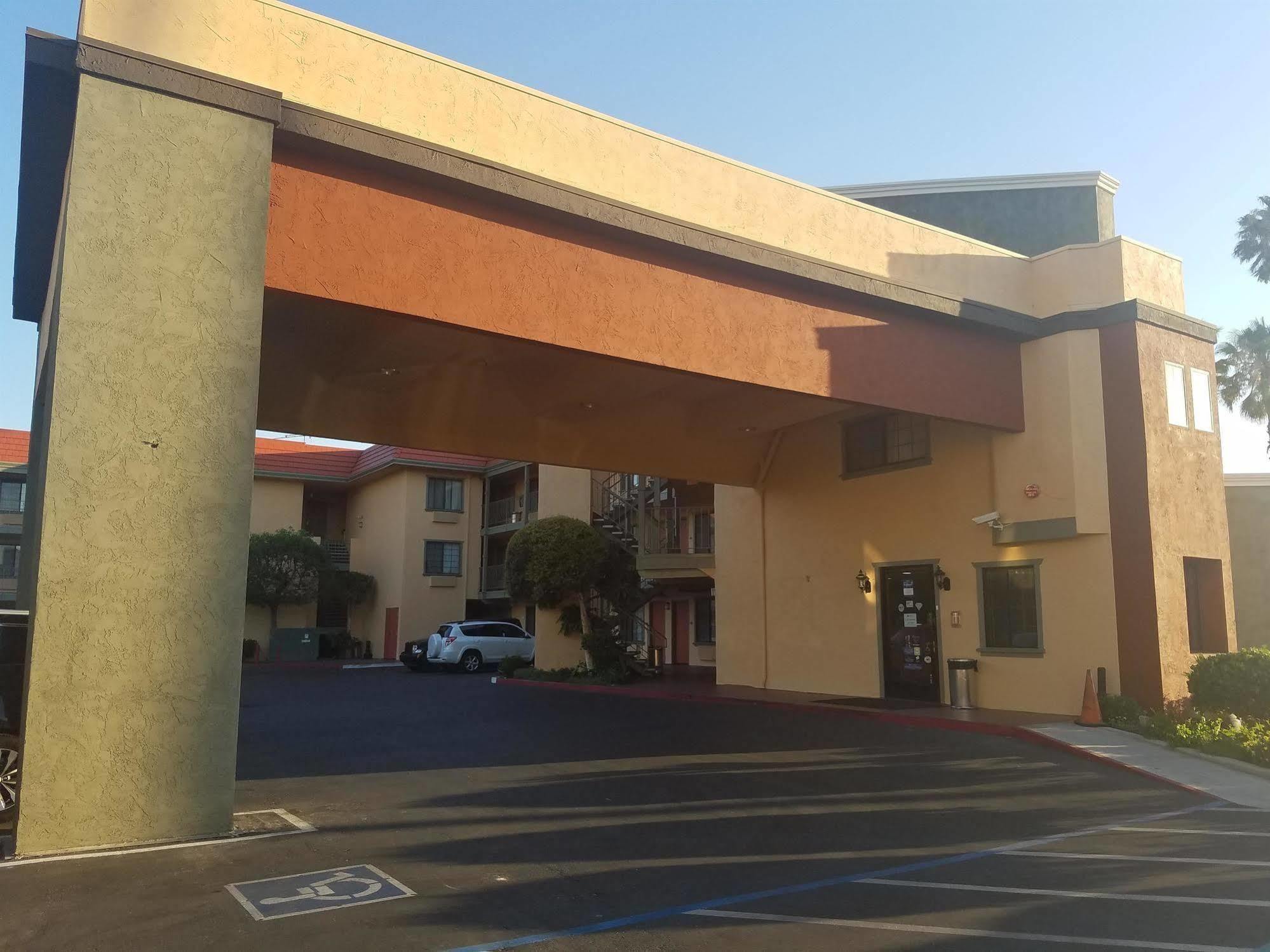 Rancho San Diego Inn&Suites El Cajon Exterior foto